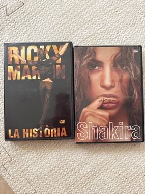 Ricky Martin "La Historia" & Shakira DVD Set - Black, Brown